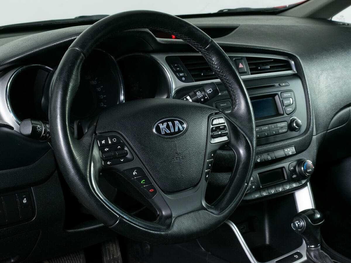 Б/У Киа Сид 2018 года. Фото: #13