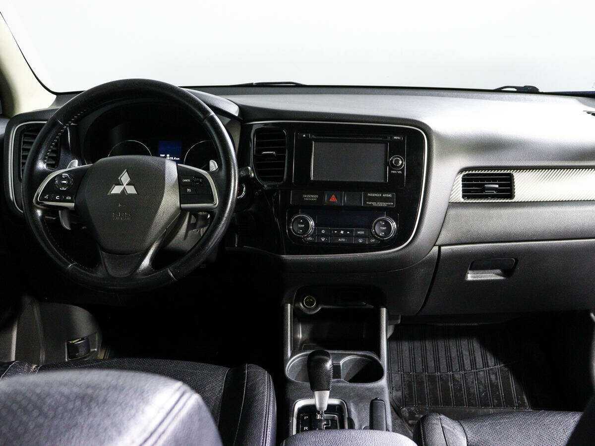 Mitsubishi Outlander 2012 года с пробегом. Фото: #9