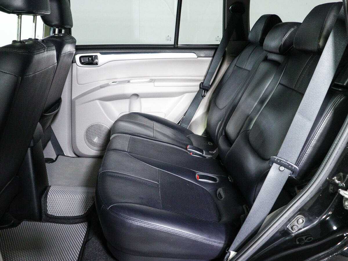 Б/У Митсубиши Паджеро Спорт 2012 года. Фото: #6