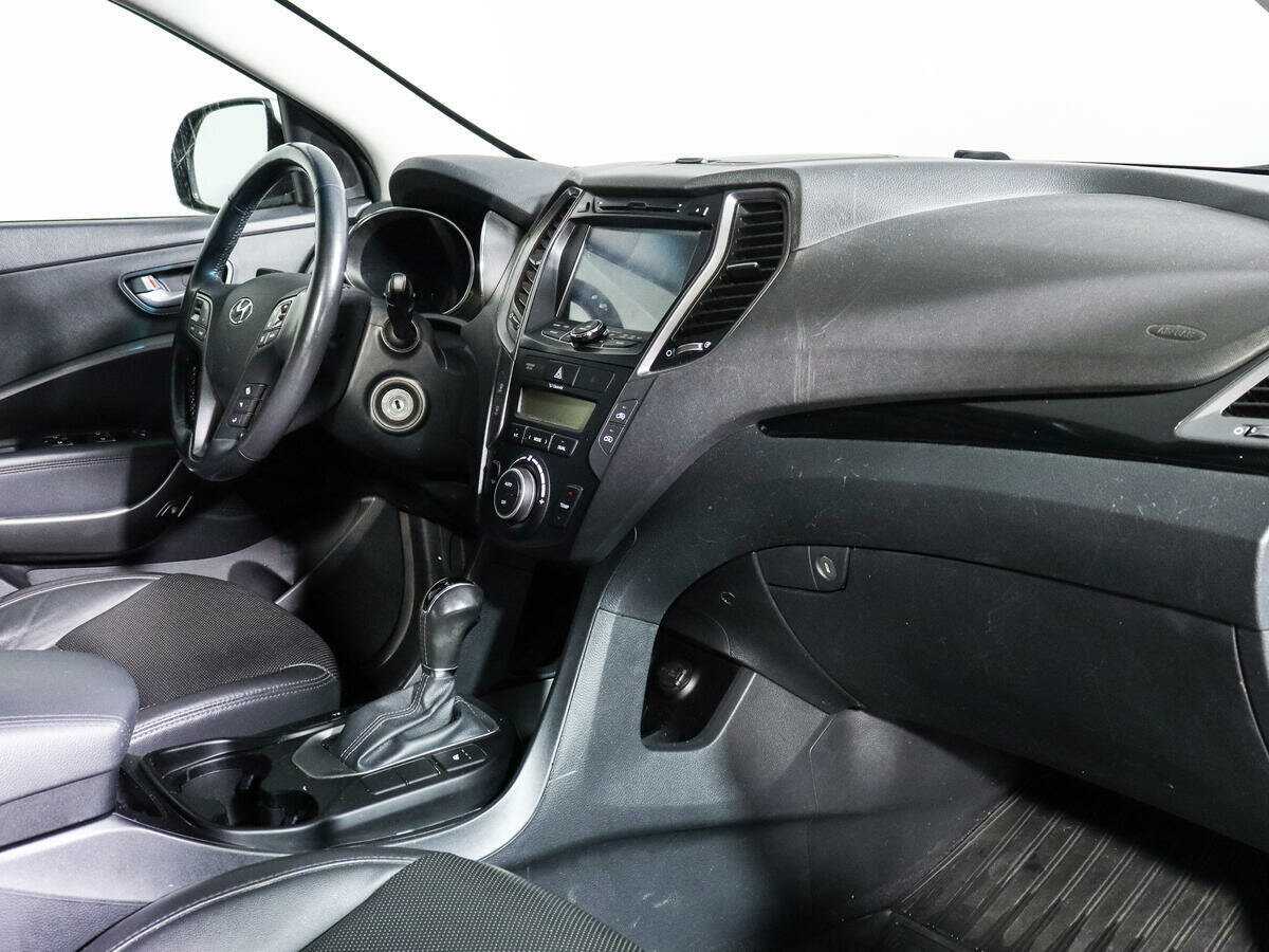 Б/У Хендай Санта Фе 2015 года. Фото: #4