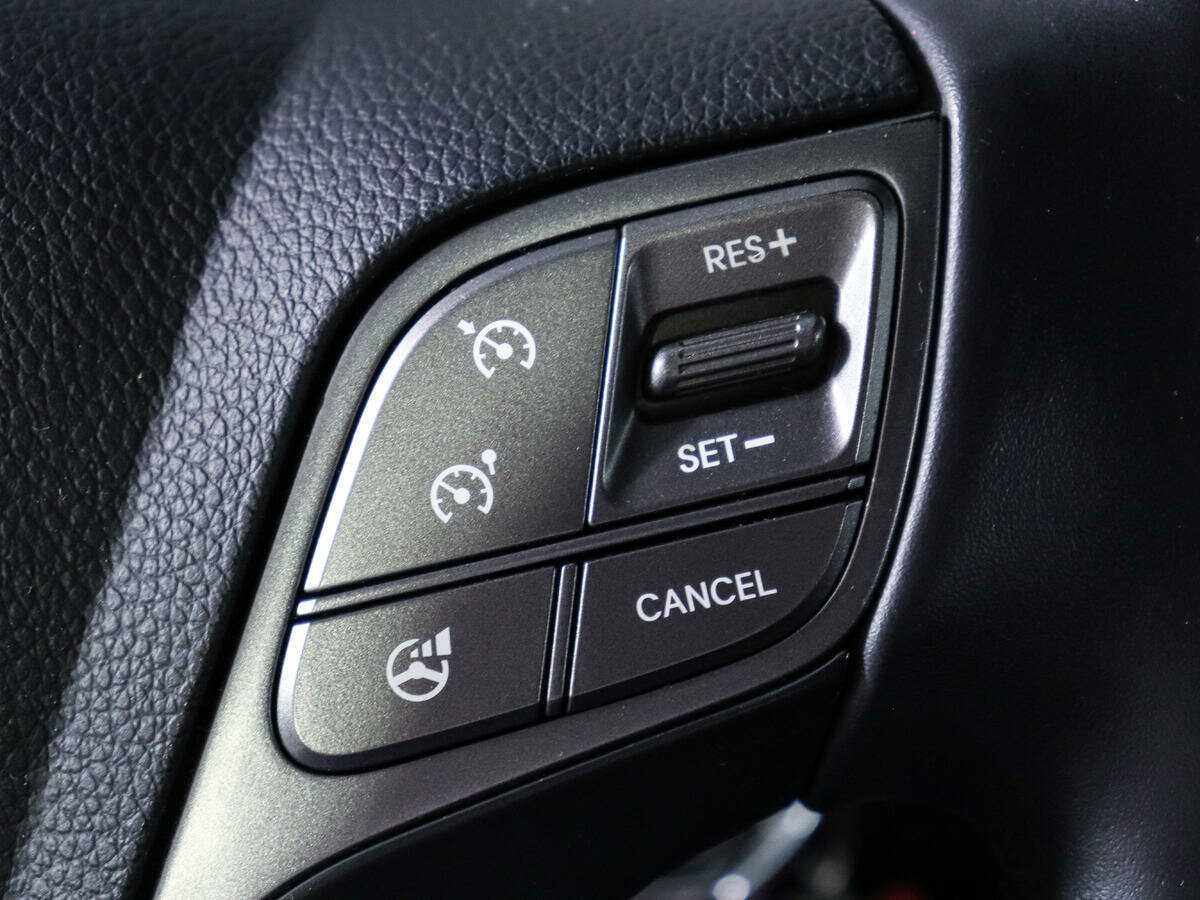 Б/У Хендай Санта Фе 2015 года. Фото: #17