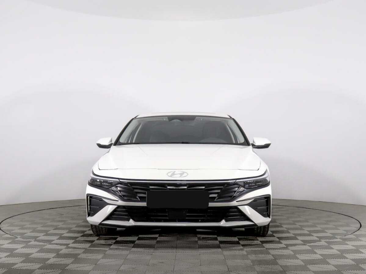 Б/У Хендай Елантра 2024 года. Фото: #1