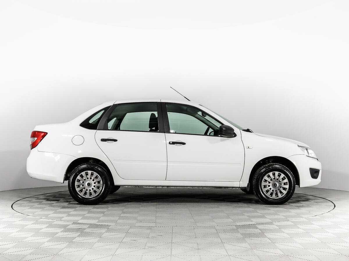 Б/У Лада (ВАЗ) Гранта 2018 года. Фото: #3