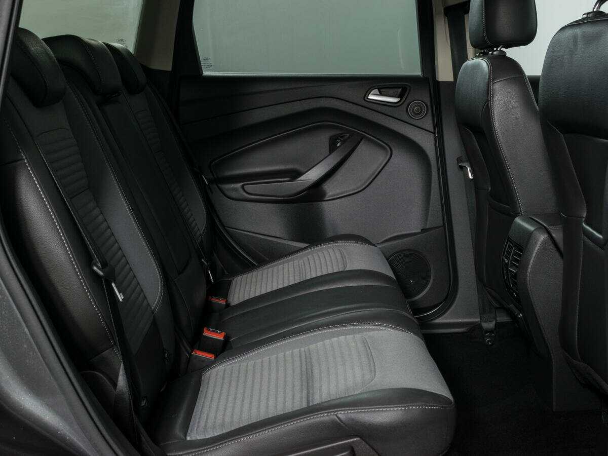 Б/У Форд Куга 2017 года. Фото: #7