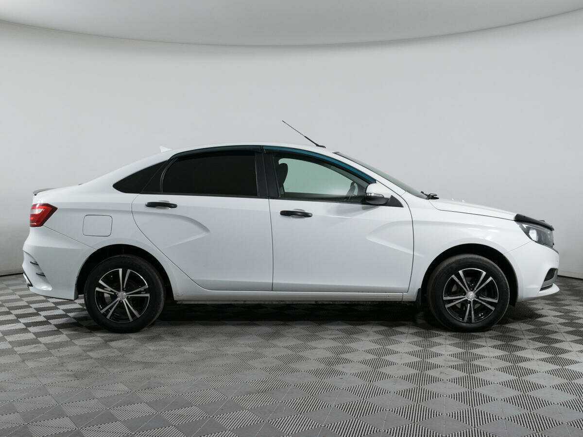 Б/У Лада (ВАЗ) Веста 2019 года. Фото: #3