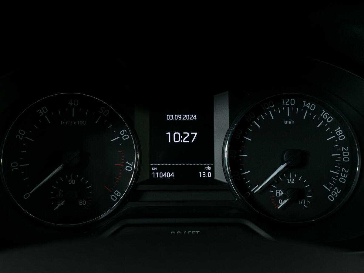 Б/У Шкода Октавия 2013 года. Фото: #12