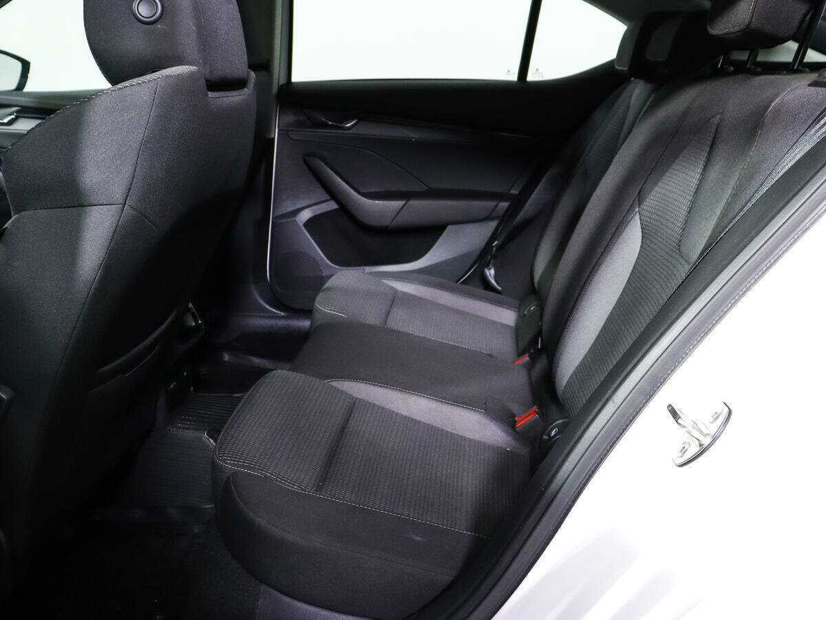 Skoda Octavia 2021 года с пробегом. Фото: #9