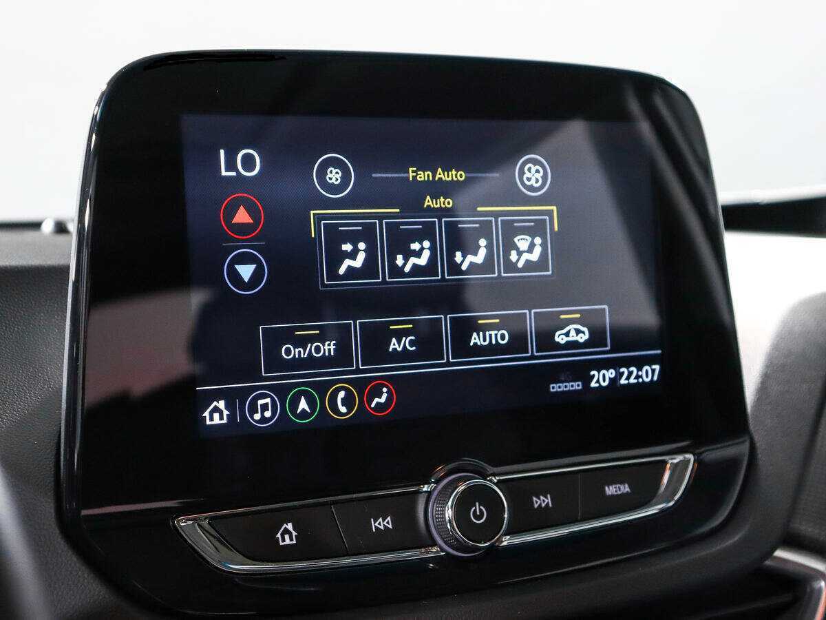 Б/У Шевроле Орландо 2022 года. Фото: #14