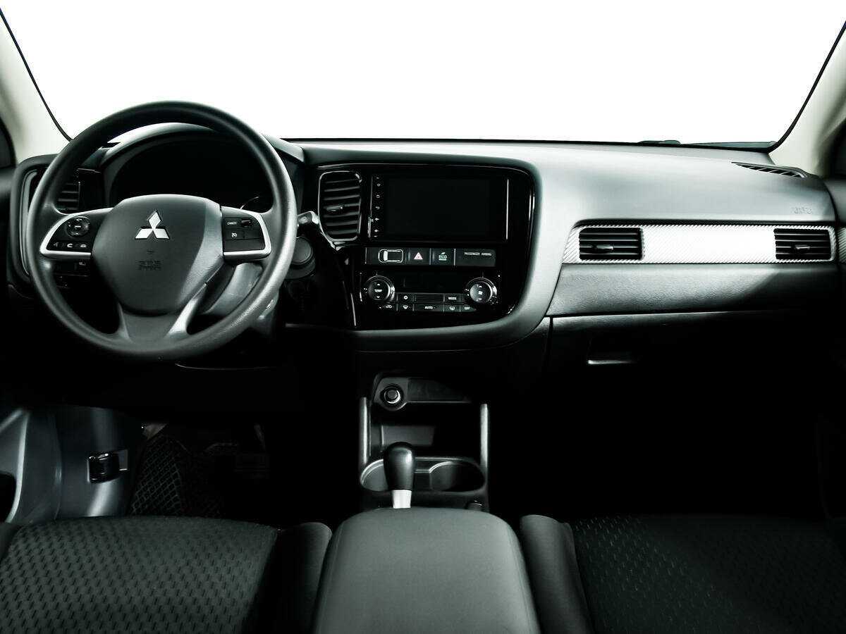 Mitsubishi Outlander 2013 года с пробегом. Фото: #9