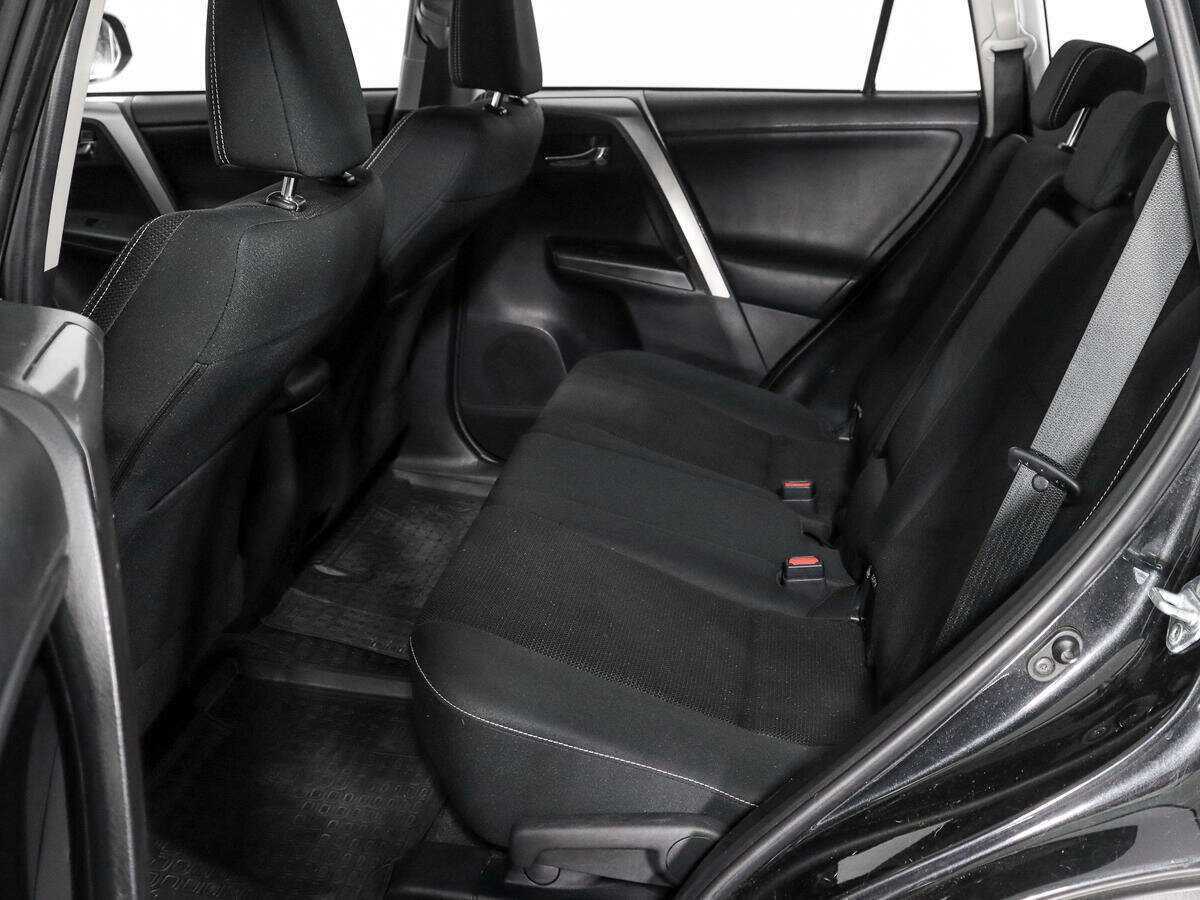 Б/У Тойота Рав4 2016 года. Фото: #9