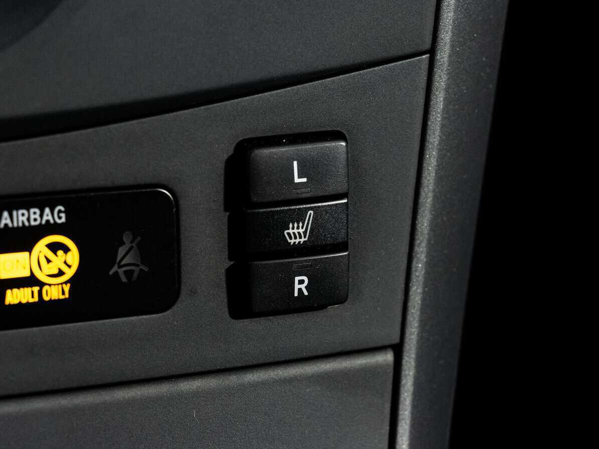 Б/У Тойота Королла 2012 года. Фото: #15