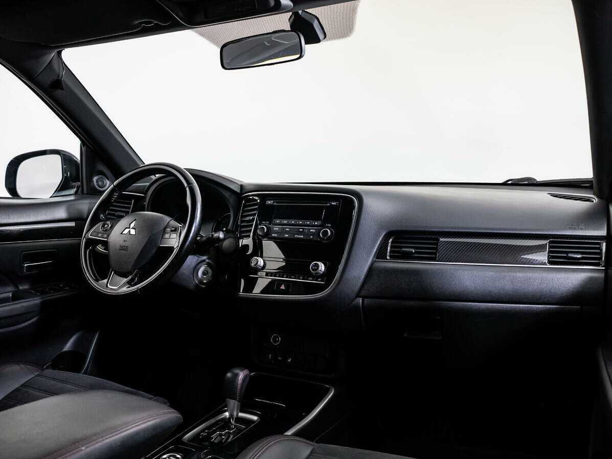 Mitsubishi Outlander 2021 года с пробегом. Фото: #6