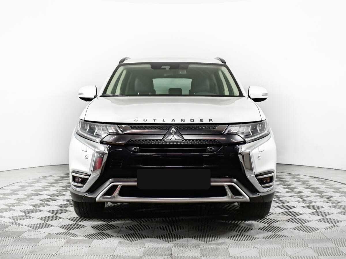 Mitsubishi Outlander 2021 года с пробегом. Фото: #1