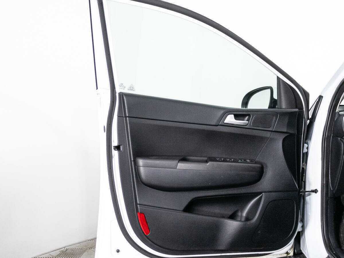 Б/У Киа Спортейдж 2020 года. Фото: #23