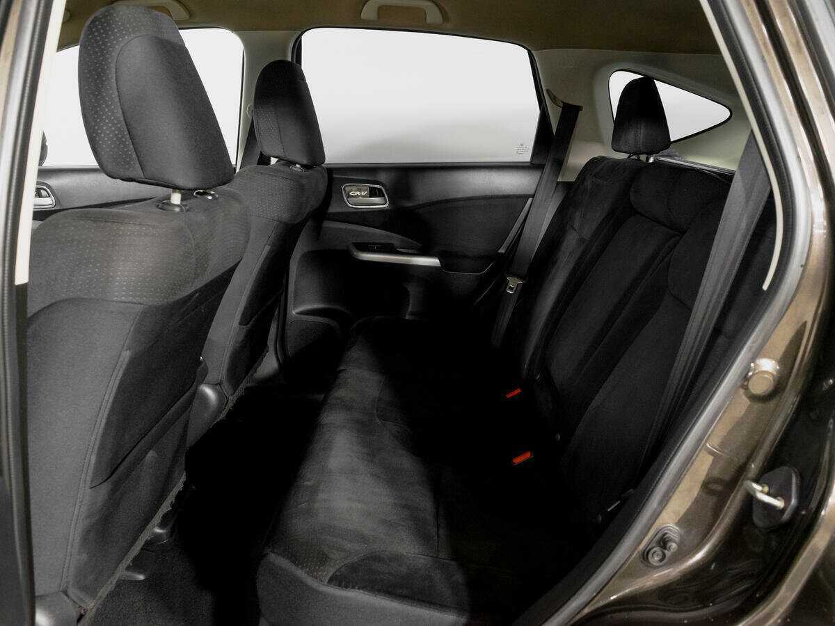 Б/У Хонда ЦР-В 2014 года. Фото: #9