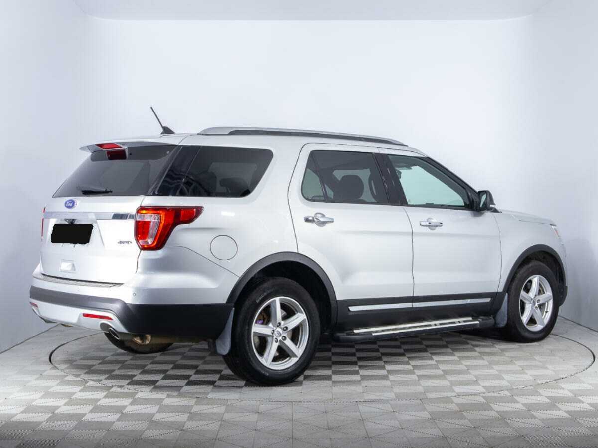 Ford Explorer 2017 года с пробегом. Фото: #4