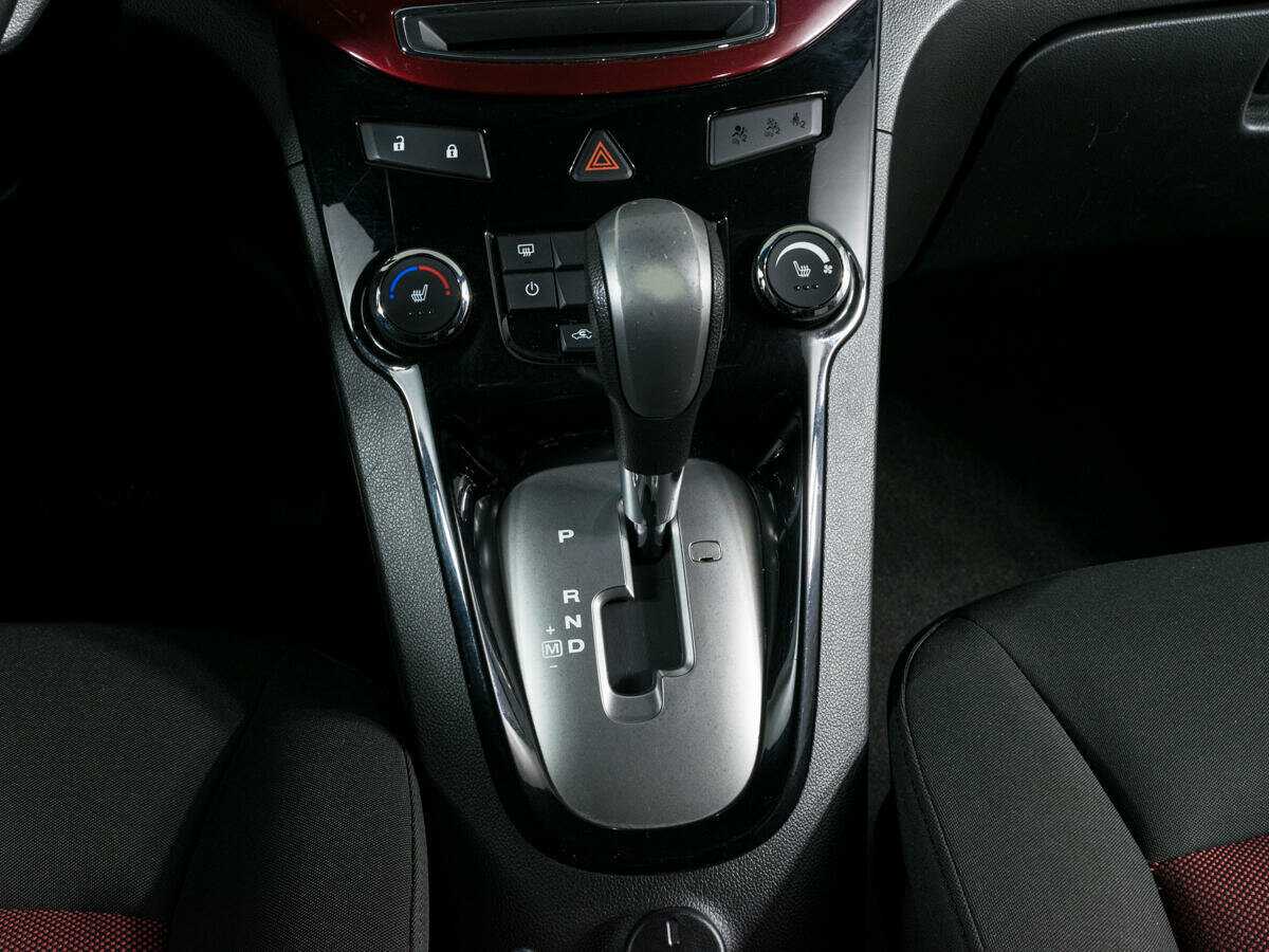 Б/У Шевроле Орландо 2014 года. Фото: #17