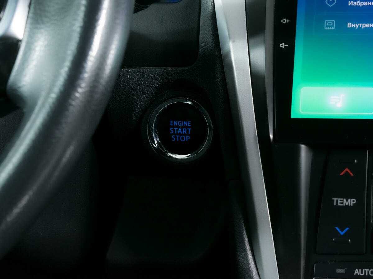 Б/У Тойота Камри 2017 года. Фото: #13