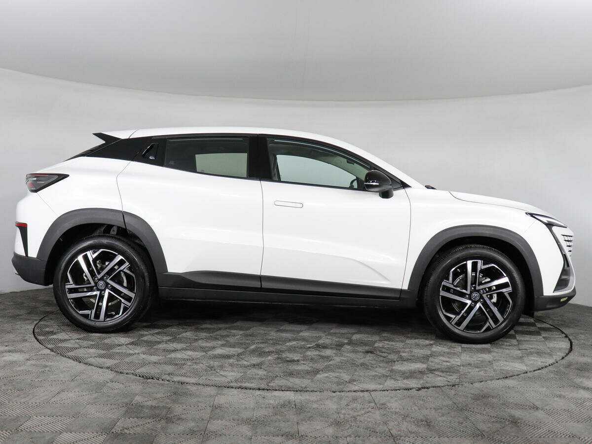 Б/У Чанган УНИ-Т 2021 года. Фото: #3