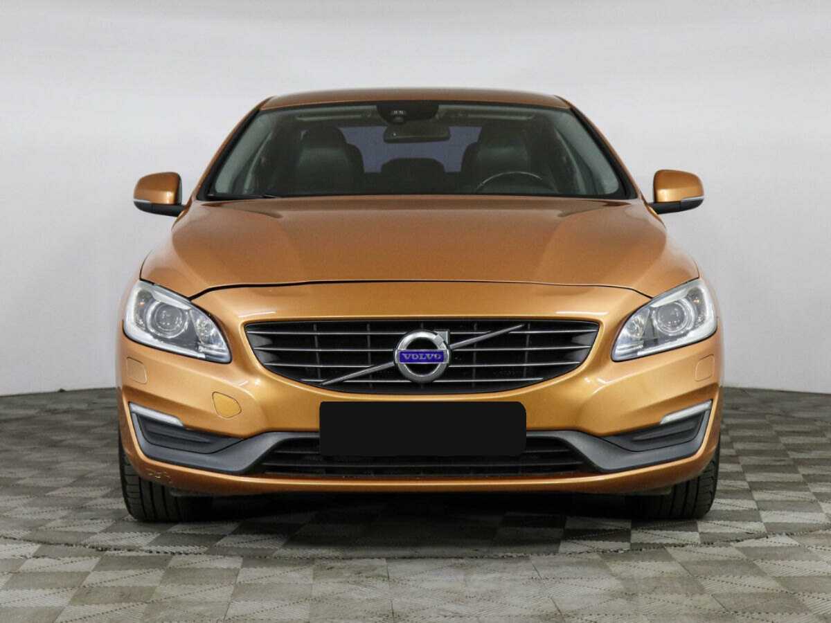 Volvo S60 2013 года с пробегом. Фото: #1