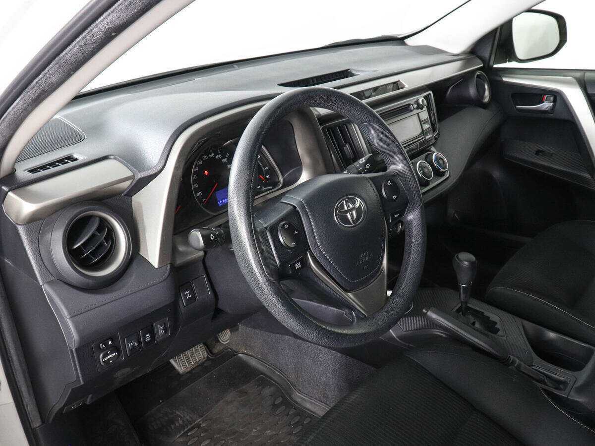 Toyota RAV4 2014 года с пробегом. Фото: #8