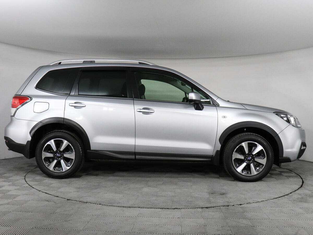 Subaru Forester 2018 года с пробегом. Фото: #3