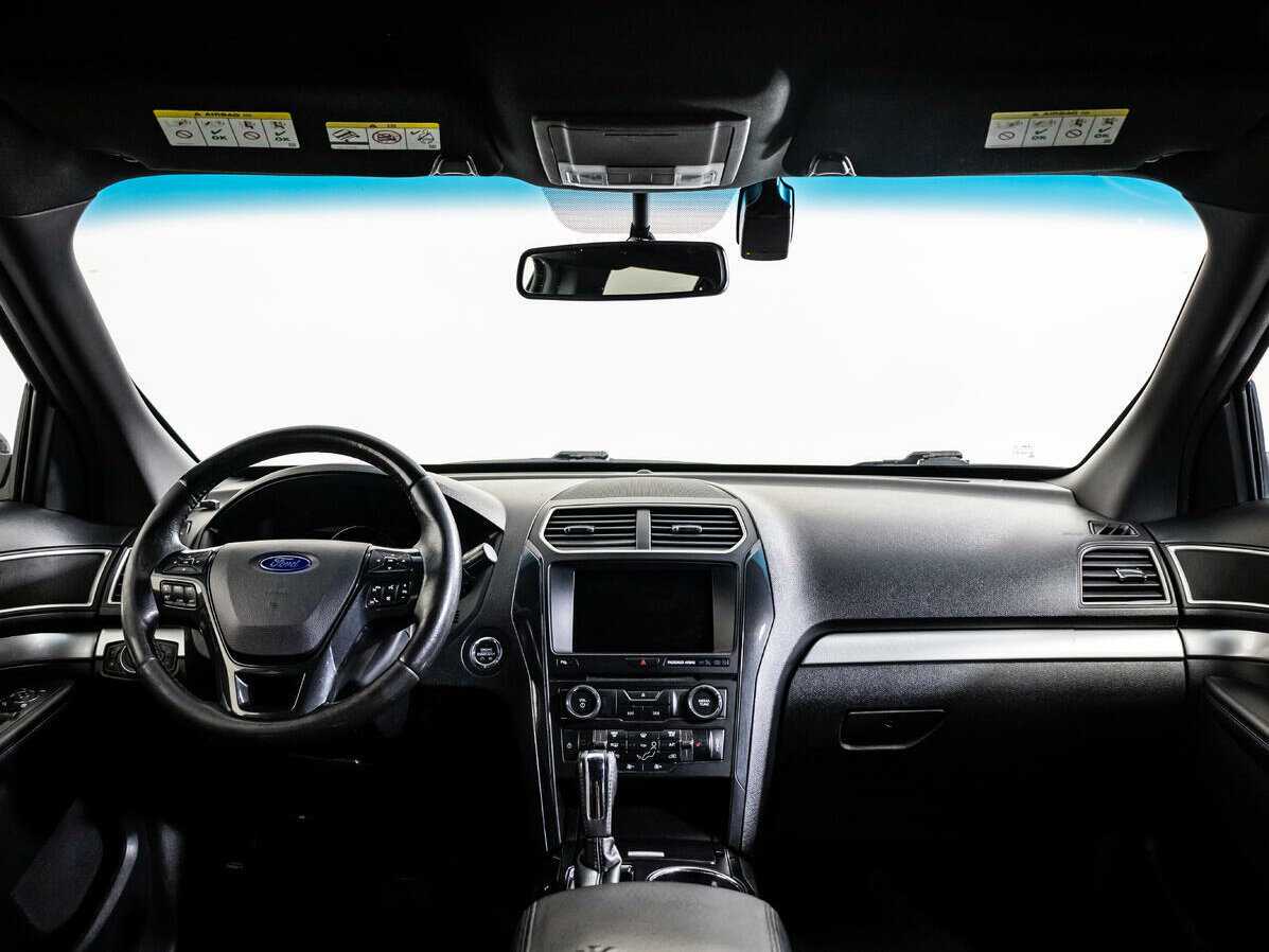 Ford Explorer 2016 года с пробегом. Фото: #9