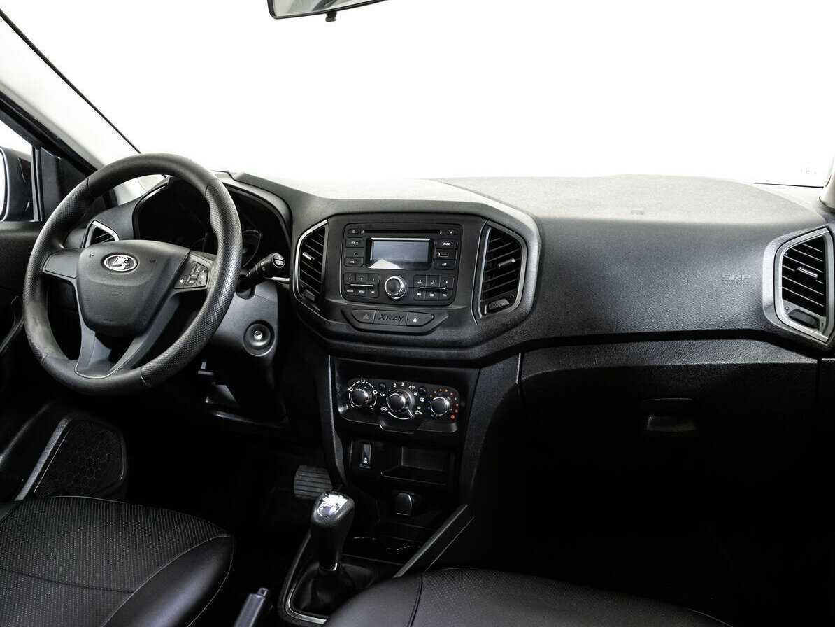 Б/У Лада (ВАЗ) ИКСРЭЙ 2017 года. Фото: #8