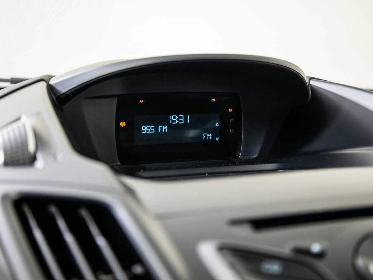 Б/У Форд Куга 2014 года. Фото: #16