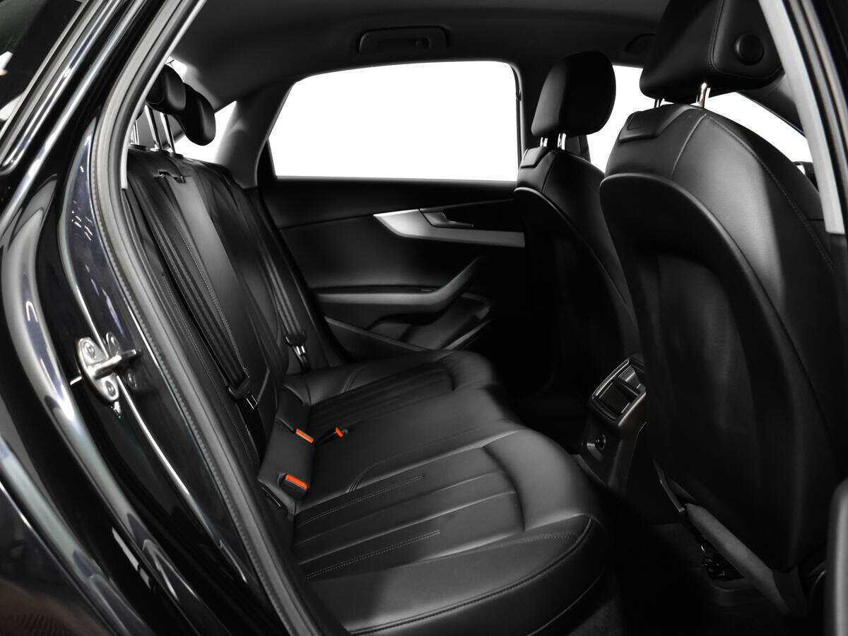 Audi A4 2017 года с пробегом. Фото: #9