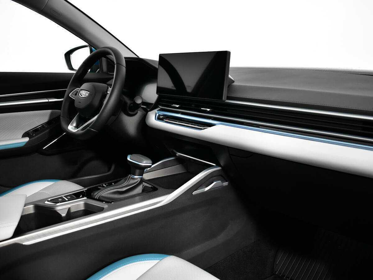 Б/У Джили Эмгранд 2023 года. Фото: #8