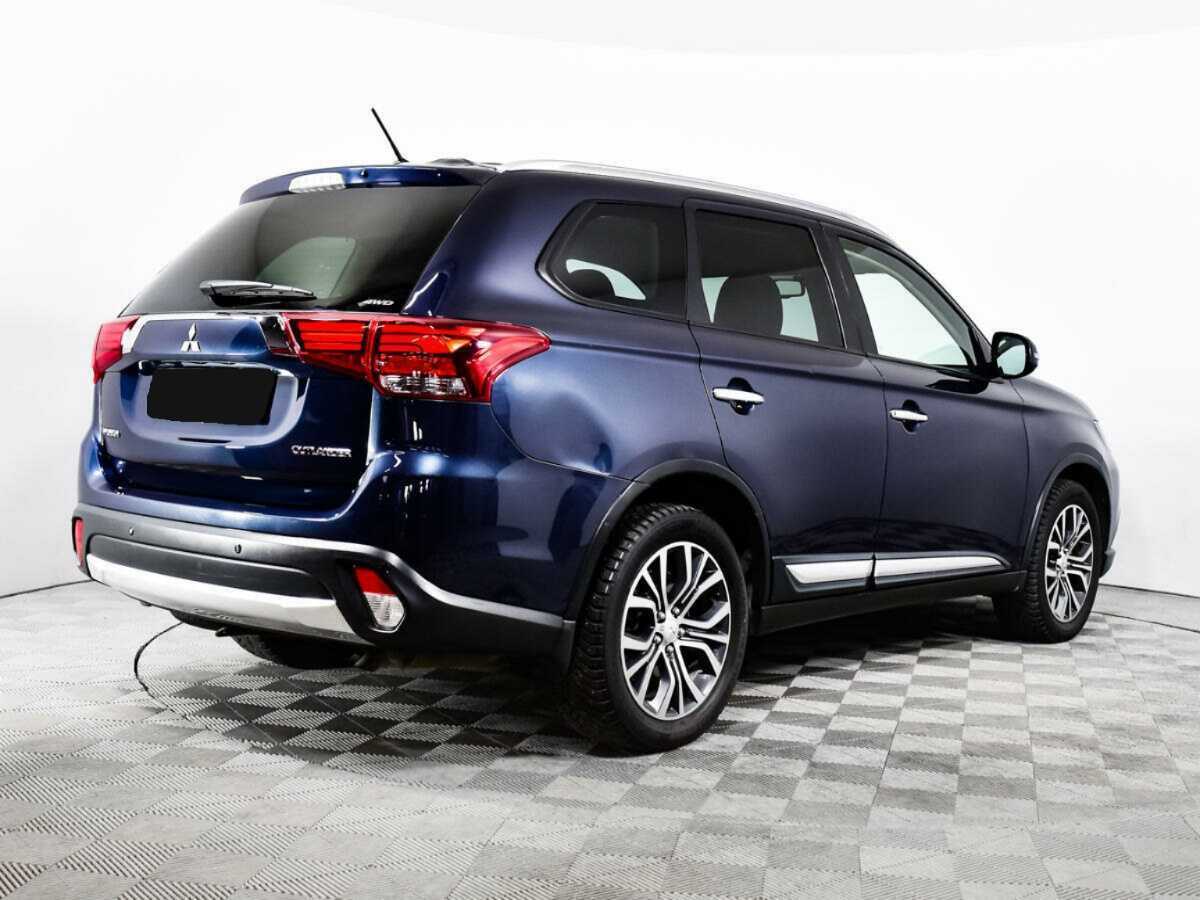Mitsubishi Outlander 2016 года с пробегом. Фото: #3