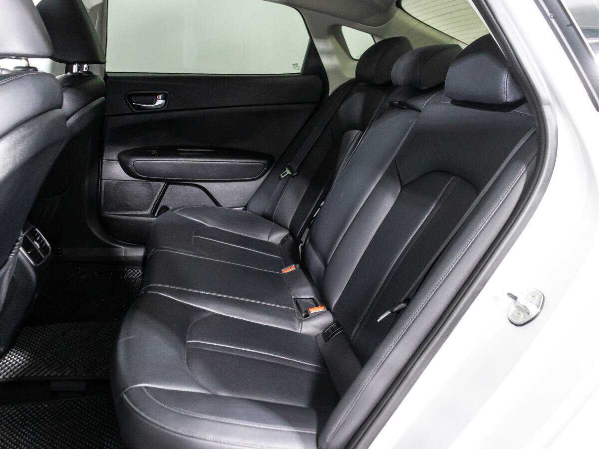 Б/У Киа К5 2017 года. Фото: #9