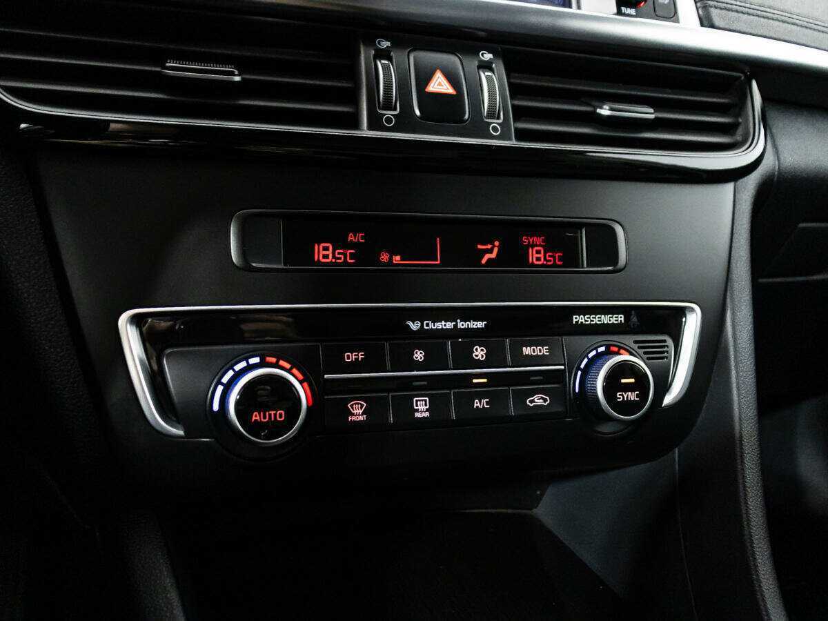 Б/У Киа К5 2017 года. Фото: #15