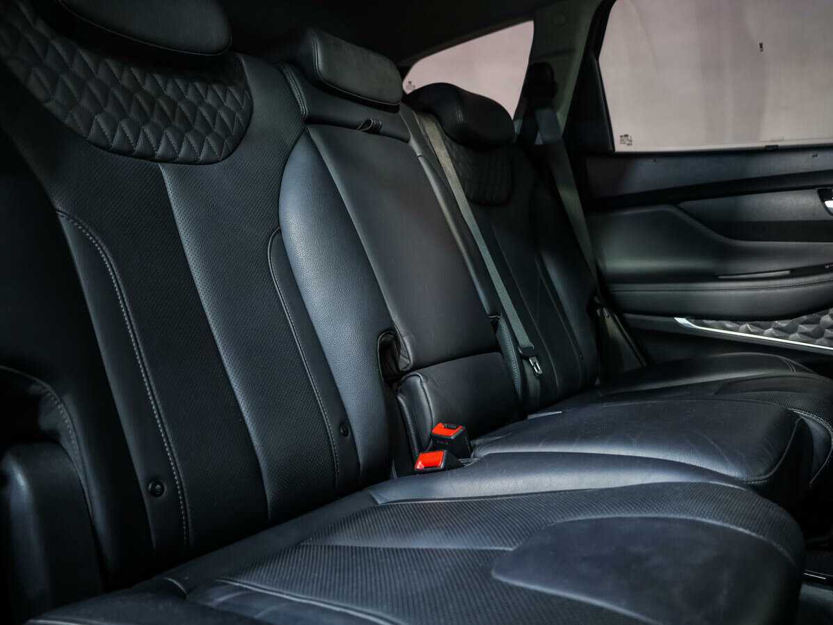 Hyundai Santa Fe 2018 года с пробегом. Фото: #11