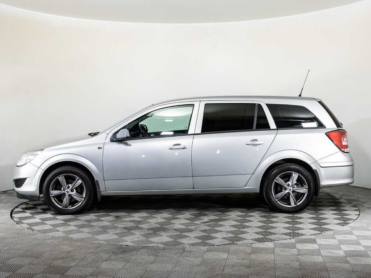 Б/У Опель Астра 2012 года. Фото: #7