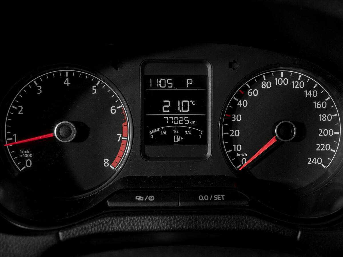 Б/У Фольксваген Поло 2017 года. Фото: #10