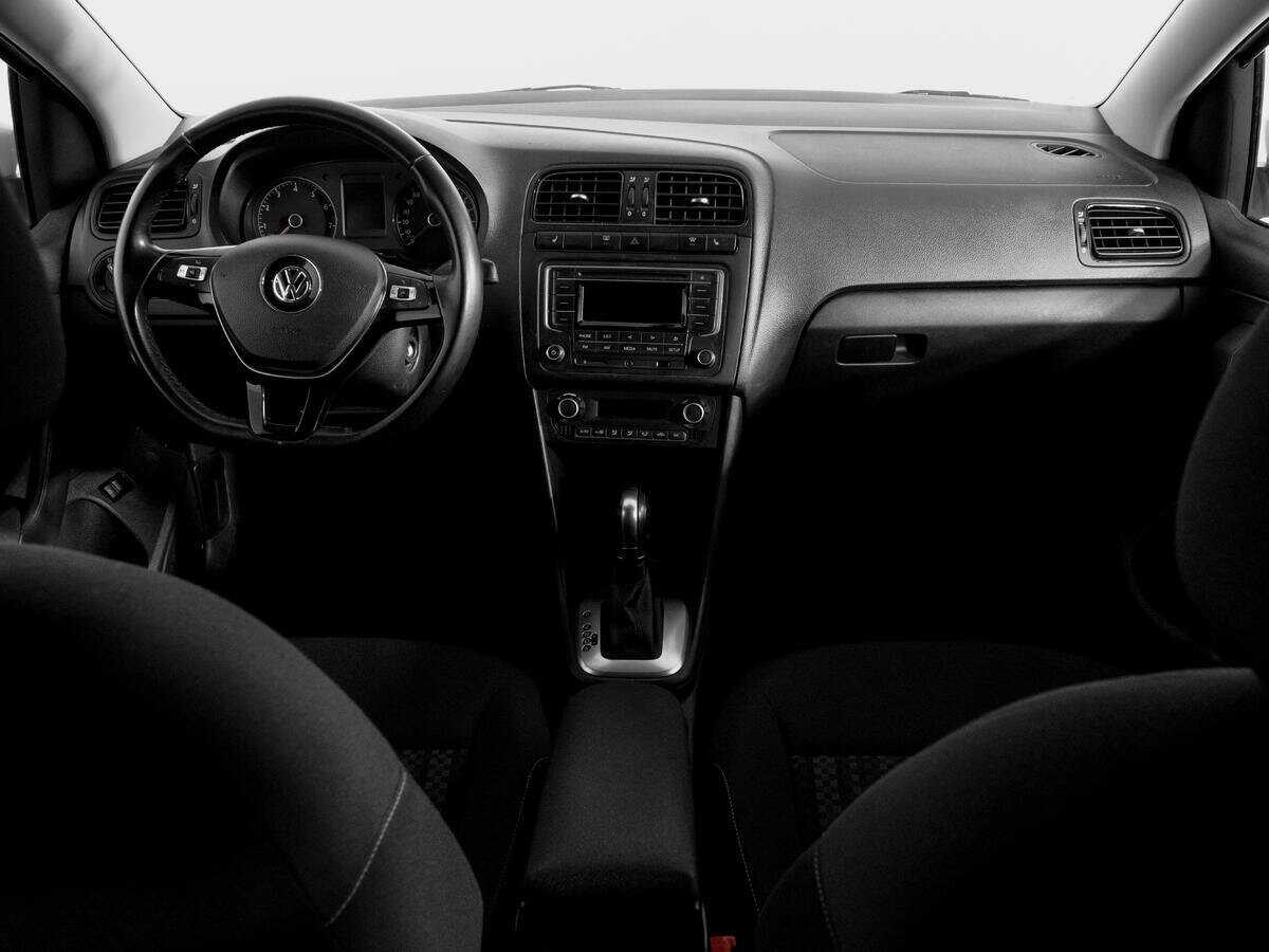 Б/У Фольксваген Поло 2017 года. Фото: #11