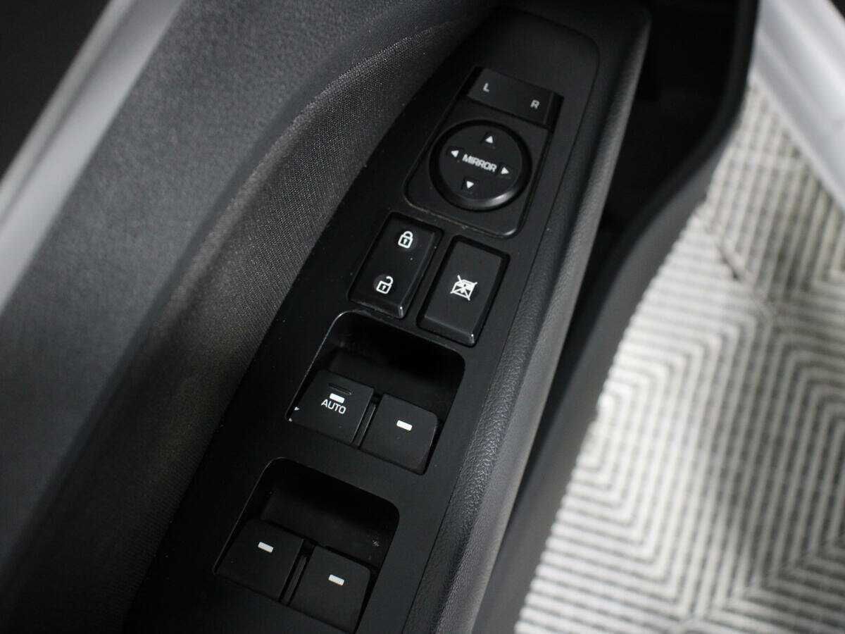 Hyundai Elantra 2020 года с пробегом. Фото: #11