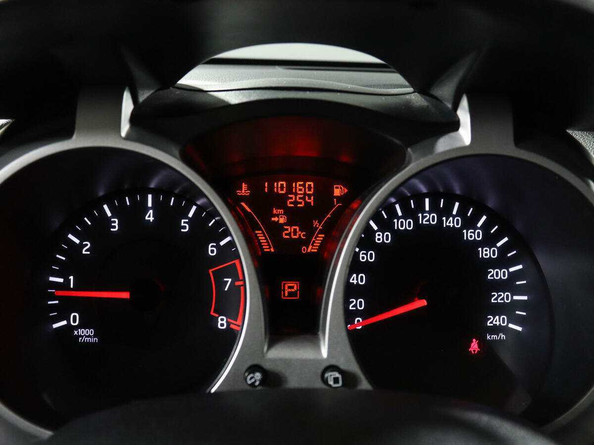 Б/У Ниссан Жук 2012 года. Фото: #10