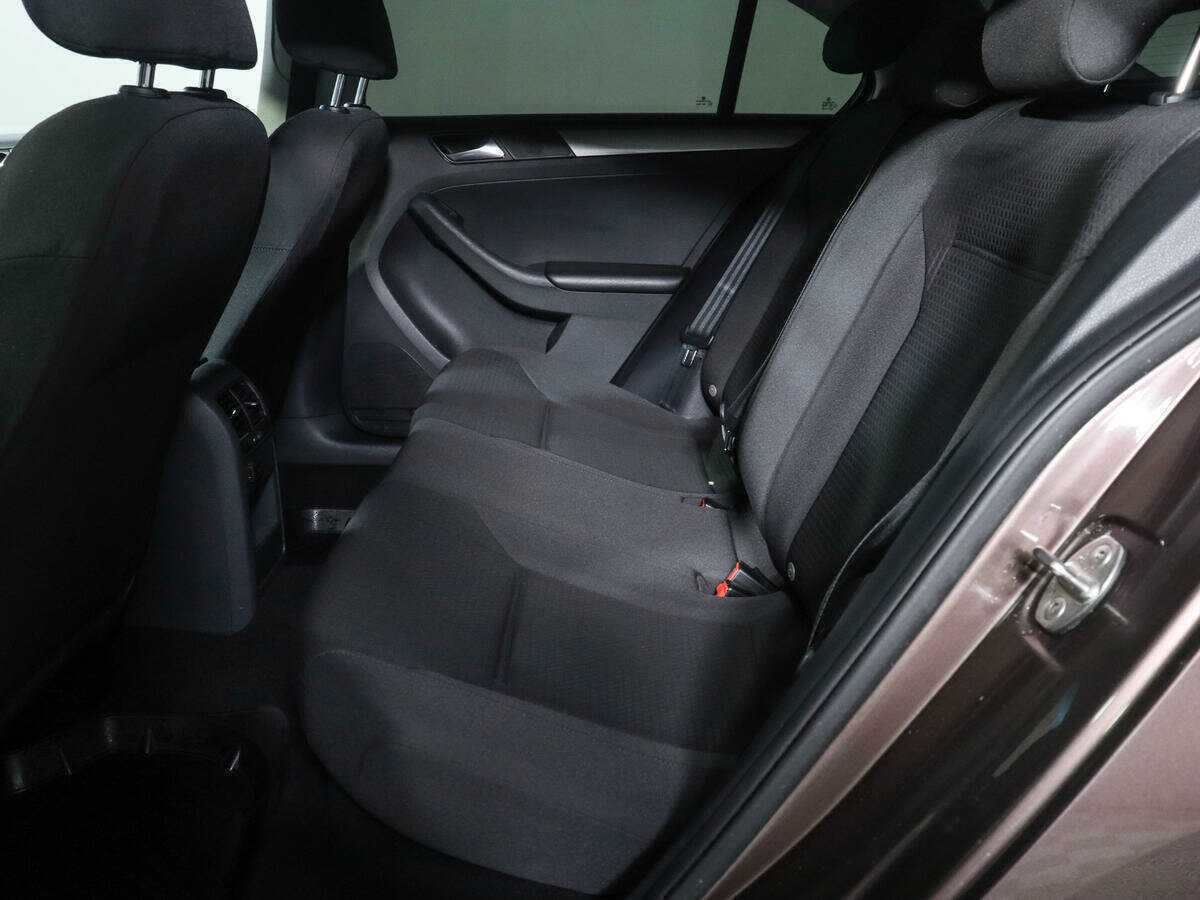 Б/У Фольксваген Джетта 2015 года. Фото: #7