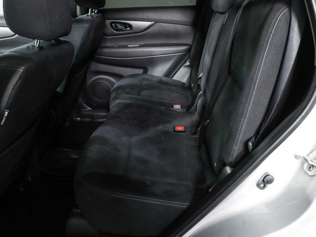 Б/У Ниссан Икс-Трейл 2015 года. Фото: #7