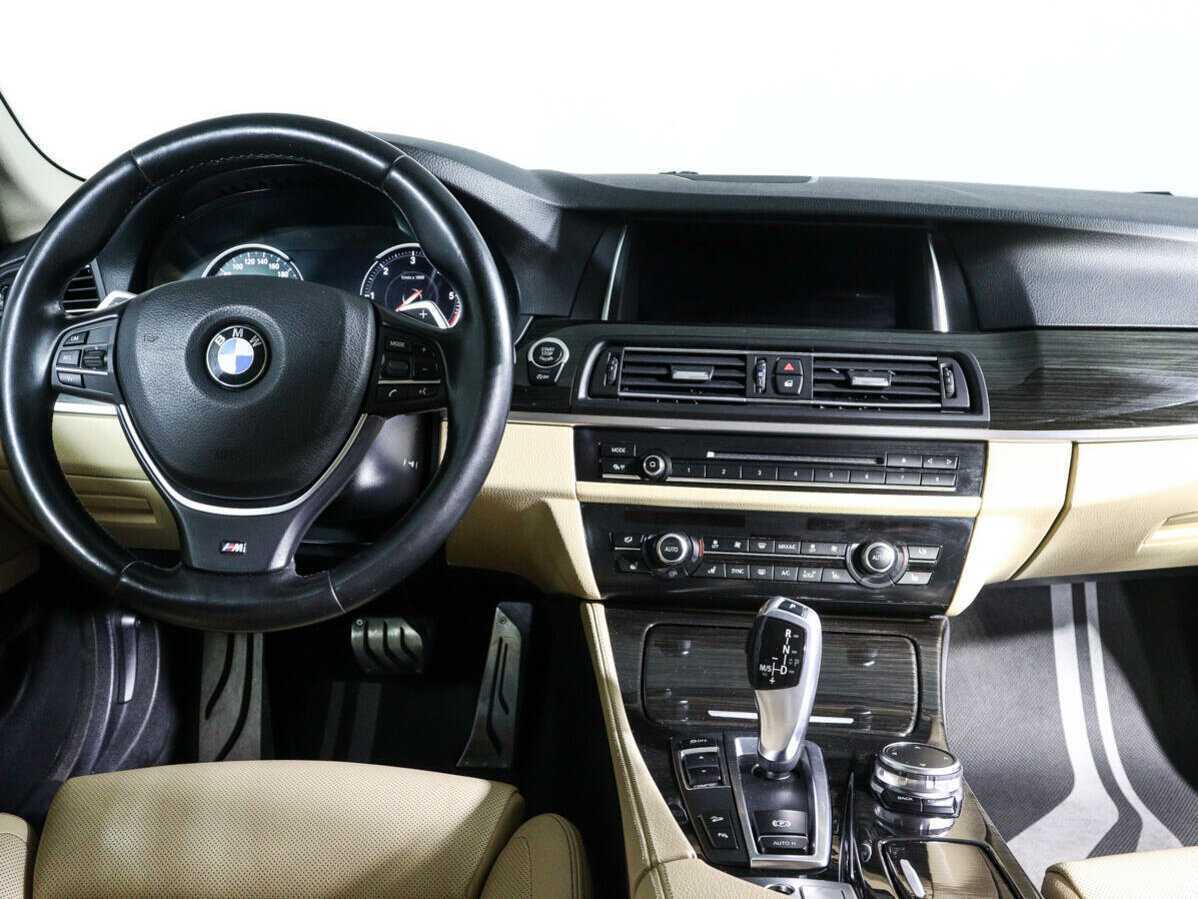 BMW 5 серии 2016 года с пробегом. Фото: #11