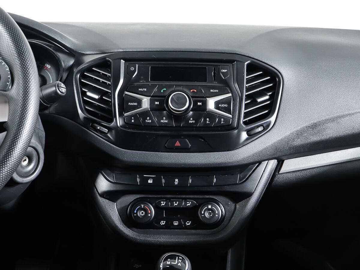 Б/У Лада (ВАЗ) Веста 2016 года. Фото: #11