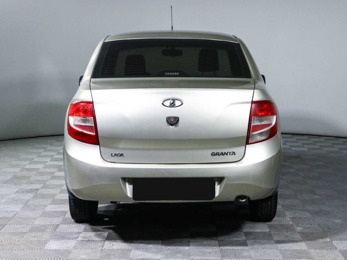 Б/У Лада (ВАЗ) Гранта 2013 года. Фото: #4
