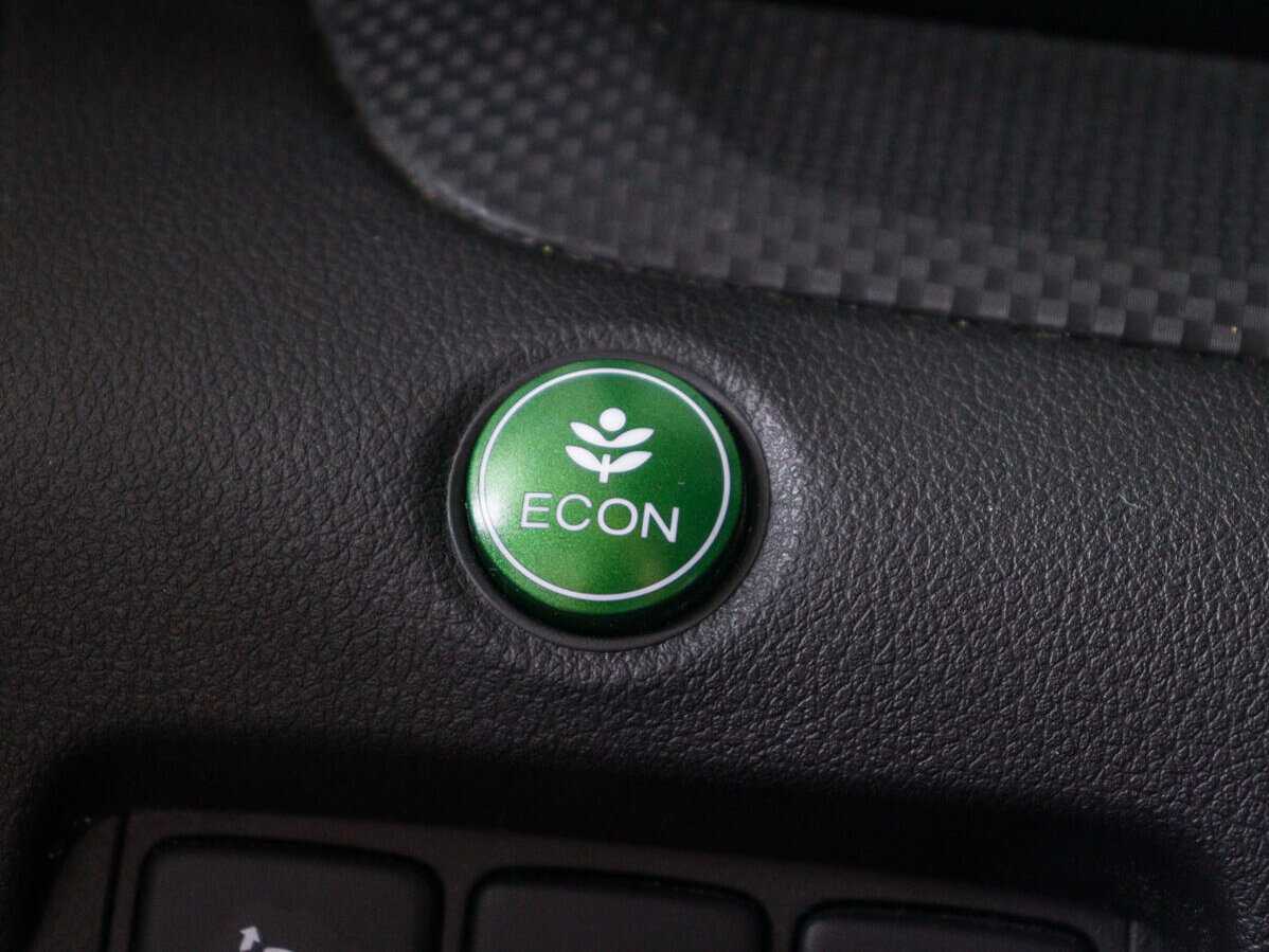 Б/У Хонда ЦР-В 2014 года. Фото: #12