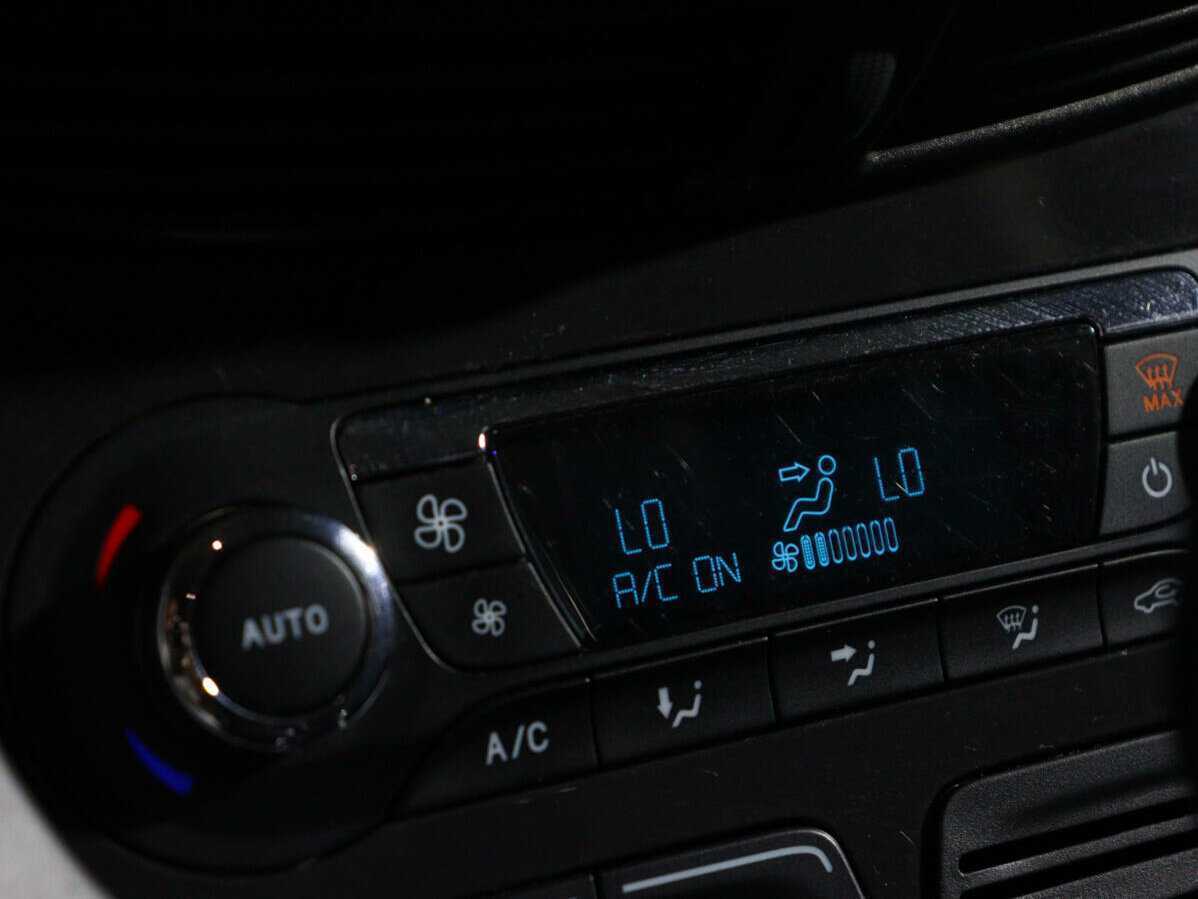 Б/У Форд Куга 2013 года. Фото: #15