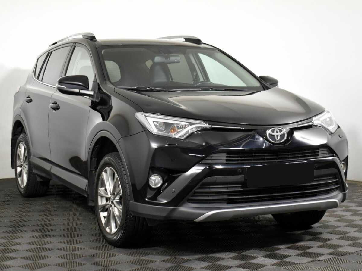 Toyota RAV4 2018 года с пробегом. Фото: #2