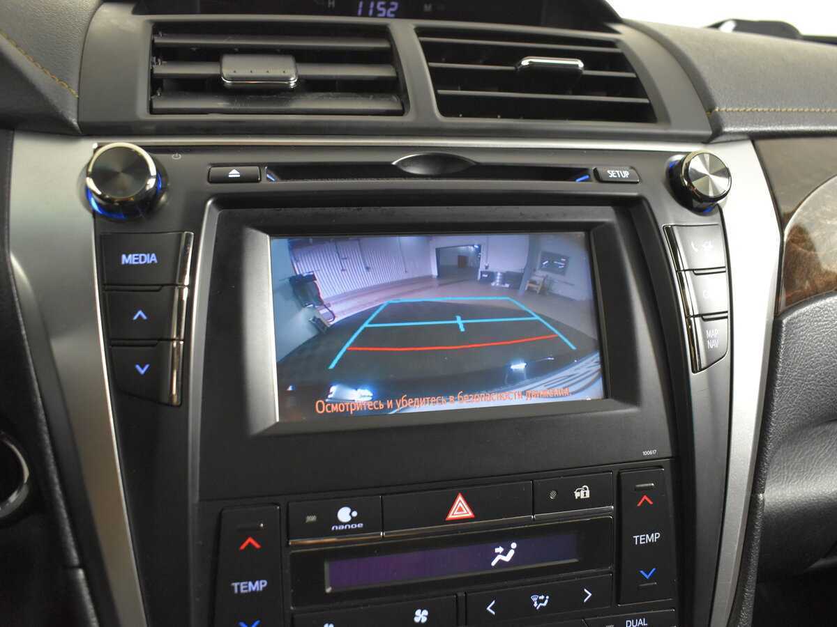 Б/У Тойота Камри 2017 года. Фото: #19