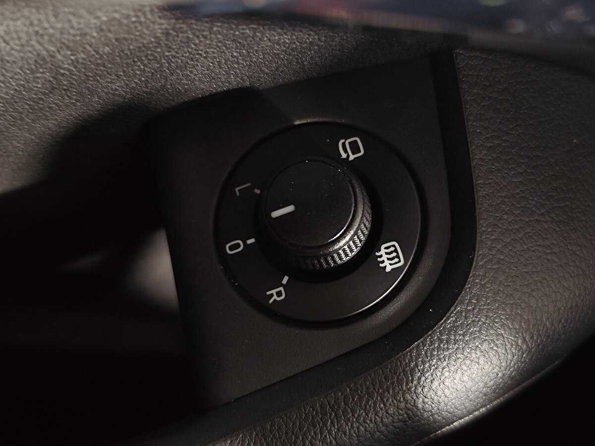 Б/У Шкода Октавия 2014 года. Фото: #16